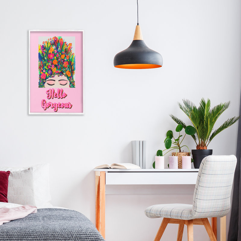 Hello Gorgeous Floral Woman, estampe numérique, design par Pooja Dave, Giclée encadrée blanc bord de mer, H 18 po x l 12 po