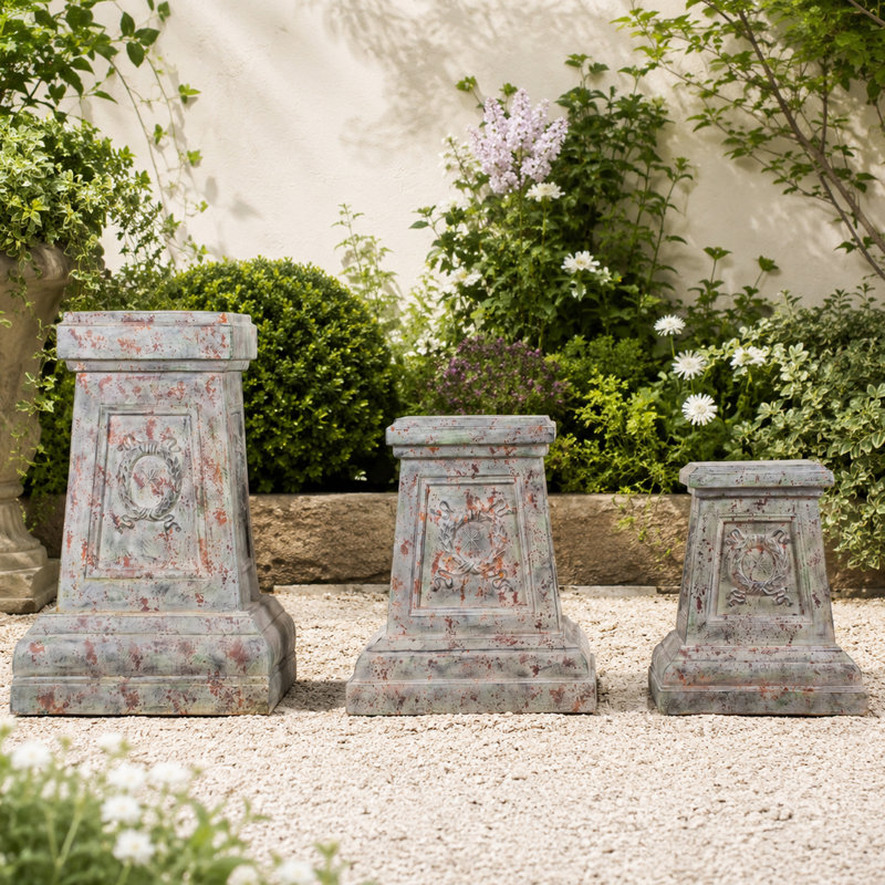 Ensemble de 3 statues de jardin antiques MGO