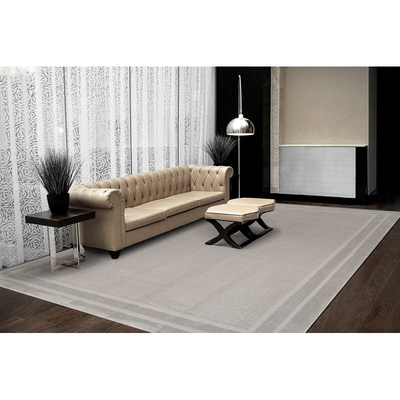 Tapis rectangulaire Quynn, Rectangle 7 pi 10 po x 10 pi 10 po