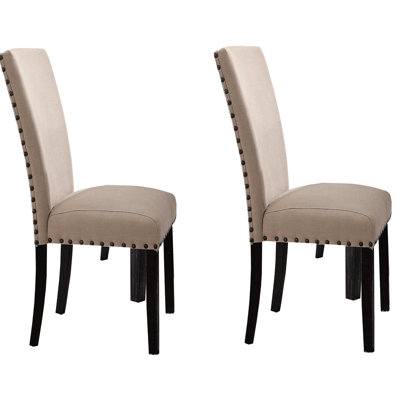 2 chaises d'appoint en lin beige - look moderne avec dossier et siège rembourrés moelleux, pieds en chêne foncé, garniture cloutée rayonnante pour le dossier de la salle d'exercice 2 sièges, magnifique