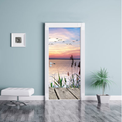 Steg mit Blick auf das Meer Türaufkleber
