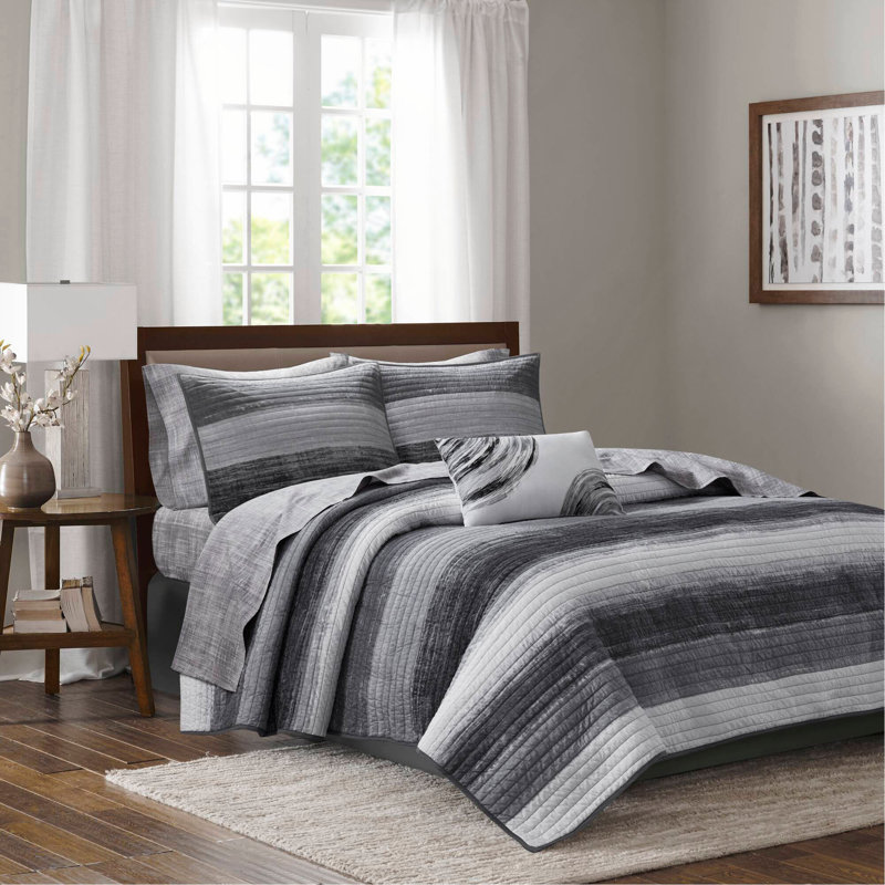 6 Piece Quilt Set with Cotton Bed Sheets,Black