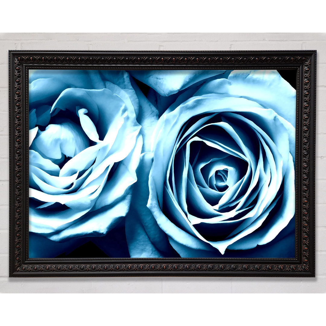 Gerahmtes Leinwandbild Twin Blue Roses