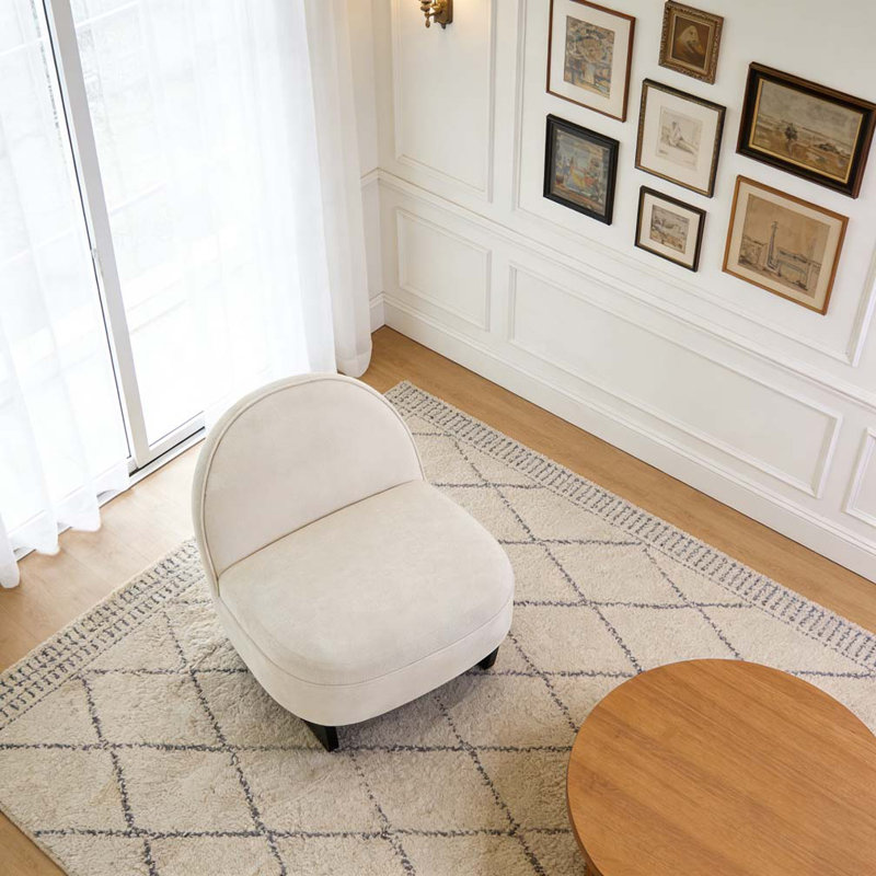 Chaise d'appoint en tissu Teddy, chaise longue gris moderne avec pieds en bois cintré, Blanc crémeux