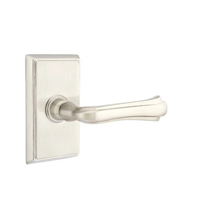 Mortaise intérieure Emtek Passage avec rosette rectangulaire et levier Wembley