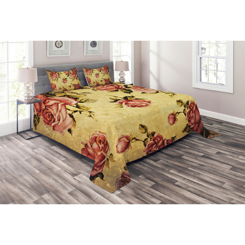 Farmhouse / Country Floral Coverlet