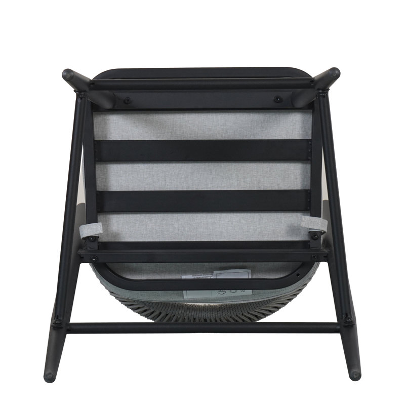 Tabourets de comptoir d'extérieur à structure en métal à hauteur d'assise de 26 po avec dossier en forme de feston en rotin PE, ensemble de 2, noir mat
