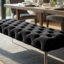 Banc Lila, siège en mousse, velours noir capitonné, pieds chromés 47 po-129099776