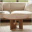 Table basse ronde avec placage en bois de frêne et finition naturelle