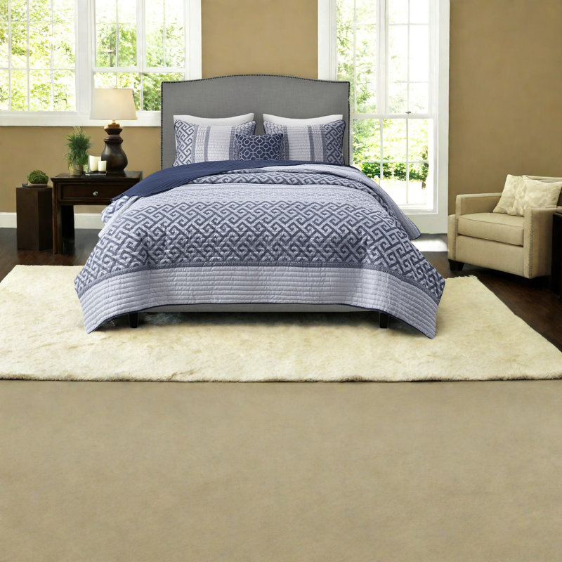 Elegant Jacquard Bedding Sets, Polyester Comfort, Transitional Style