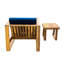 Chaise longue en bois et table d'appoint compacte pour l'extérieur
