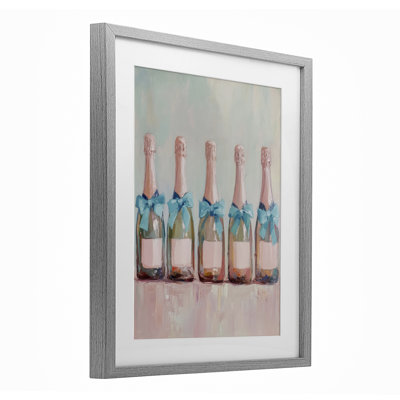 «Pink and Blue Champagne Bottles», reproduction imprimée sous verre encadrée par Petal Prints Design