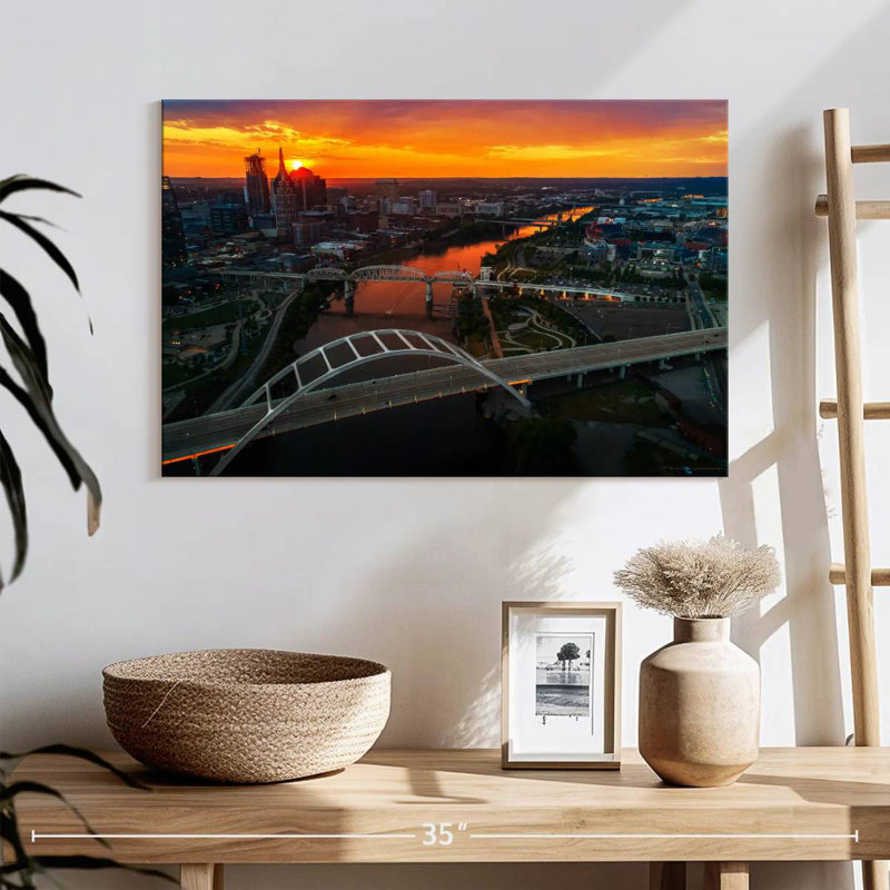 Nashville Tennessee, 16" H x 24" W