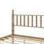 Grand lit plateforme en bois avec tête de lit d'inspiration gourde
