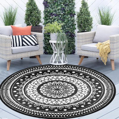 Round Patio Rug 6Ft Black and White Reversible Outdoor Rugs Waterproof Plastic Straw Rug Lightweight Portable Camping Mat for RV Deck Backyard 