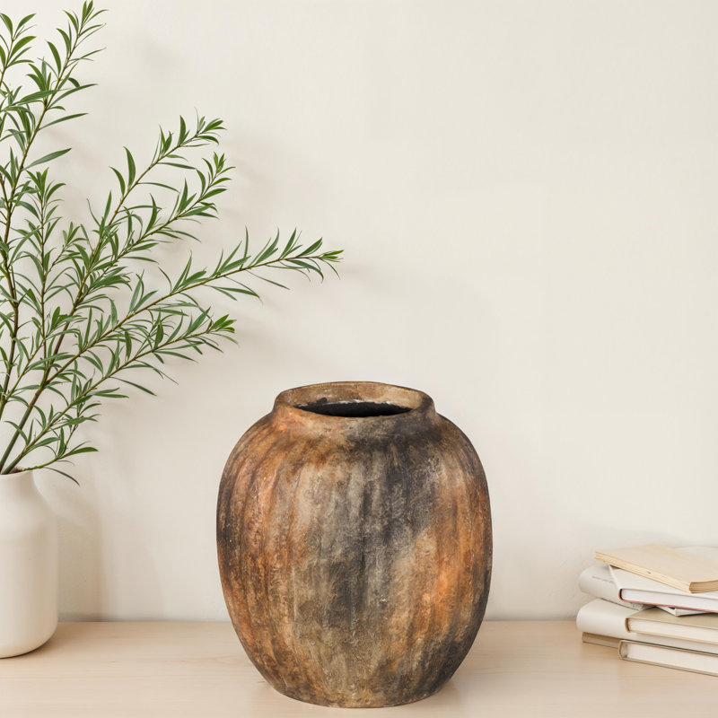 Vase en terre d'ombre brute, globe
