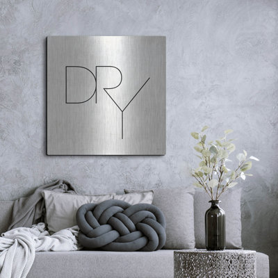 Latitude Wash® «Wash Dry Fold II» par Jess Aiken, art mural en métal