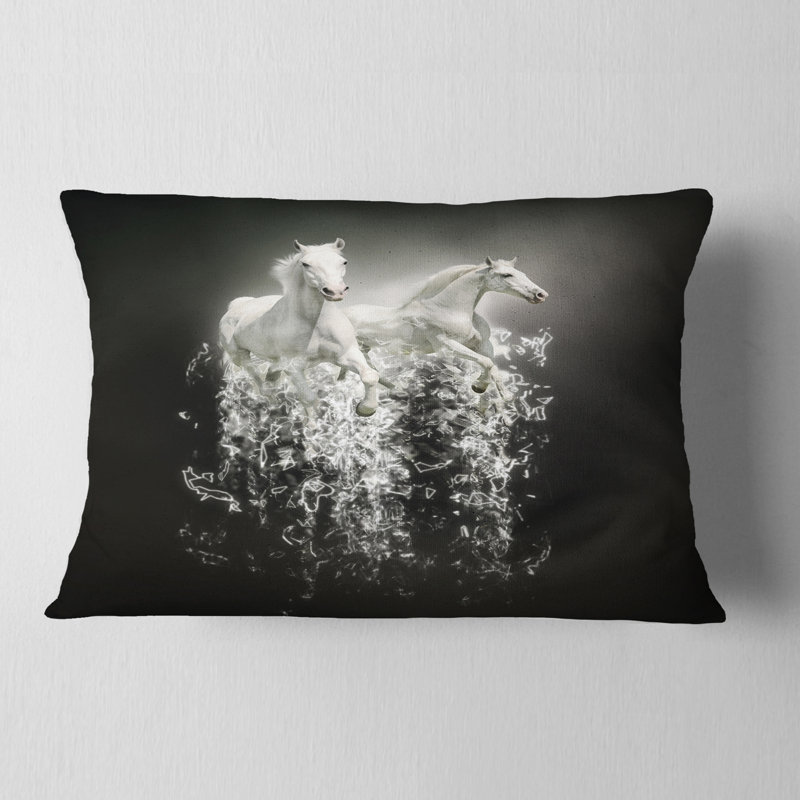 Chevaux blancs fantastiques sur fond noir - imprimé animal