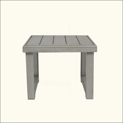 Rustic Acacia Wood Side Table For Outdoor Patio, Durable And Stylish With Earthy Textures, Perfect For Enhancing Backyard Seating Areas.