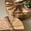 ENSEMBLE DE DEUX TABLES DE CAFÉ RONDES EN BOIS RECYCLÉ