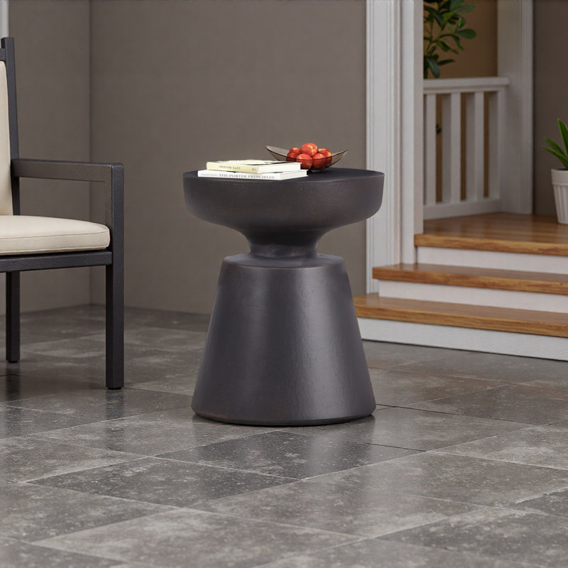 Table d'appoint d'extérieur en béton léger