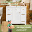 Meuble-lavabo blanc de 91 cm (36 po) avec lavabo en céramique, structure en bois massif, portes à fermeture amortie, étagères réglables et 3 tiroirs, dont un tiroir de rangement double profondeur pour sèche-cheveux.-1113337677