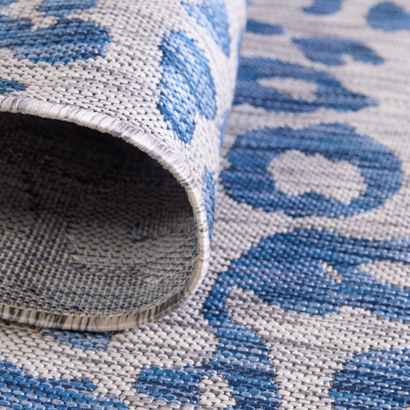 Tapis d'extérieur bleu / gris à imprimé animal Munk, Demi-cercle 3 pi 1 po x 6 pi 1 po