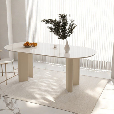 Table de salle à manger blanche