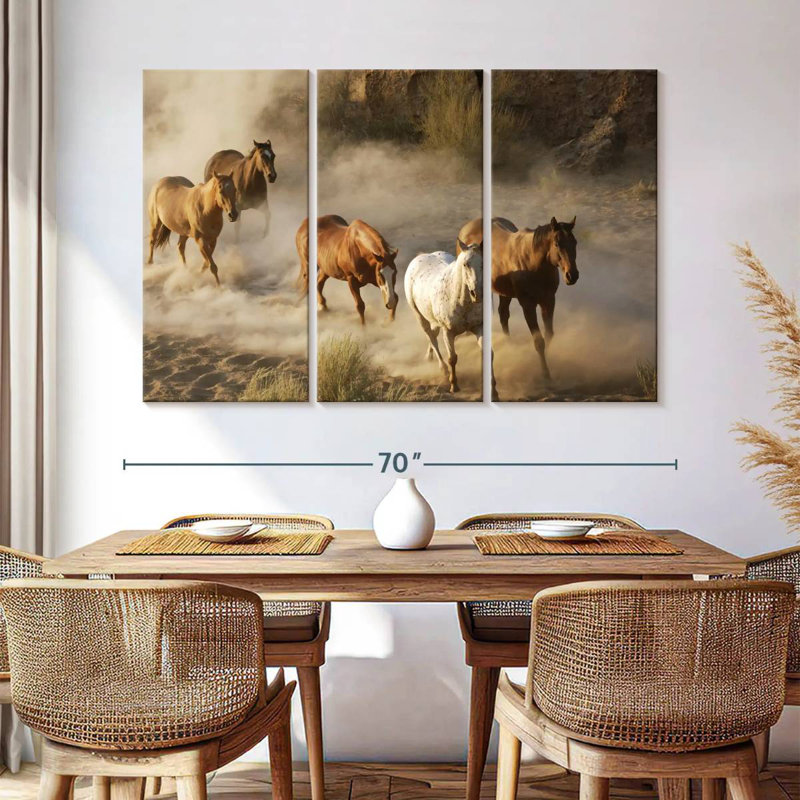 Brampt au galop, chevaux sauvages, H 42 po x l 65 po