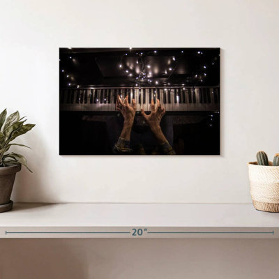 Abarca Enchanting Piano Play