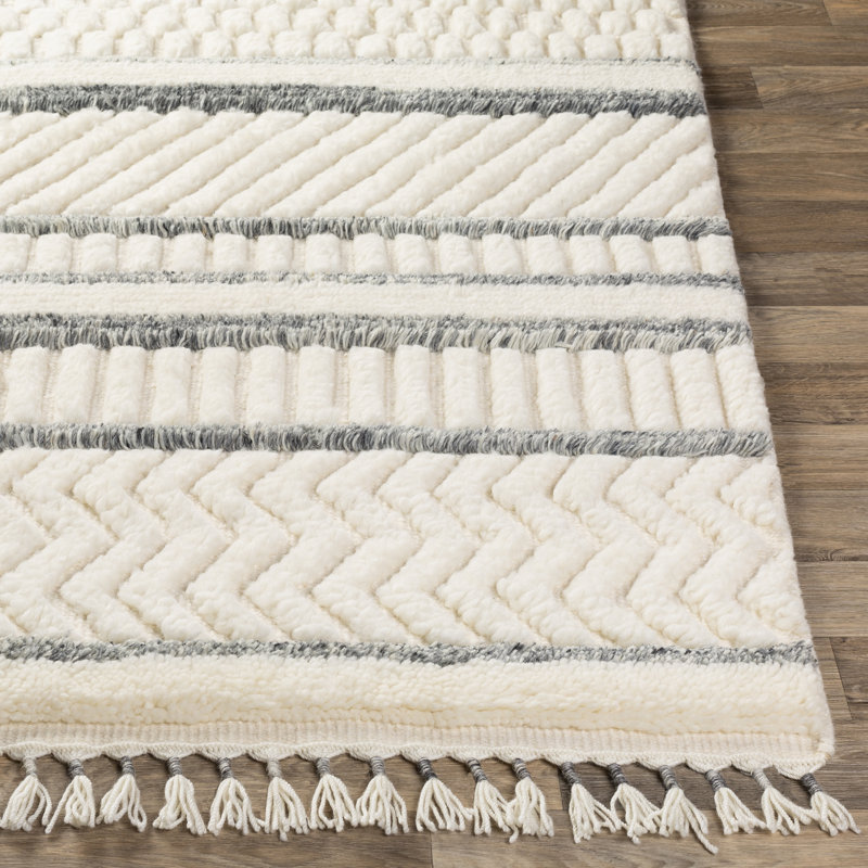 Meknes Wool Floral Area Rug, Rectangle 2' x 3'
