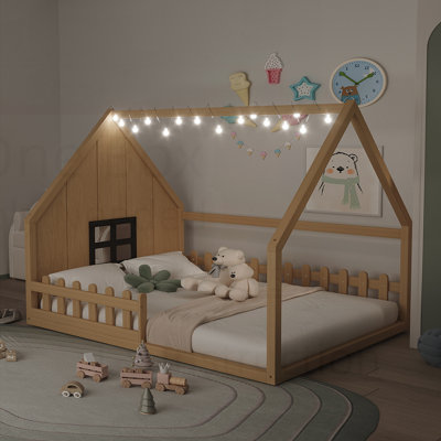Lit en bois de pin massif avec fenêtre, clôture et lumières DEL pour une conception robuste et ludique