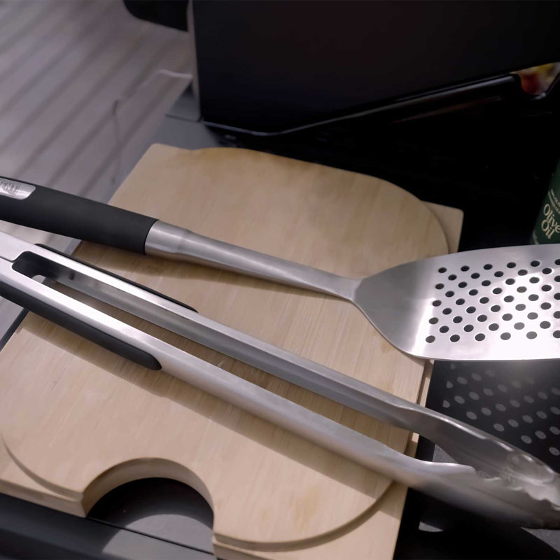 Ensemble de pinces et spatules Monument Grills