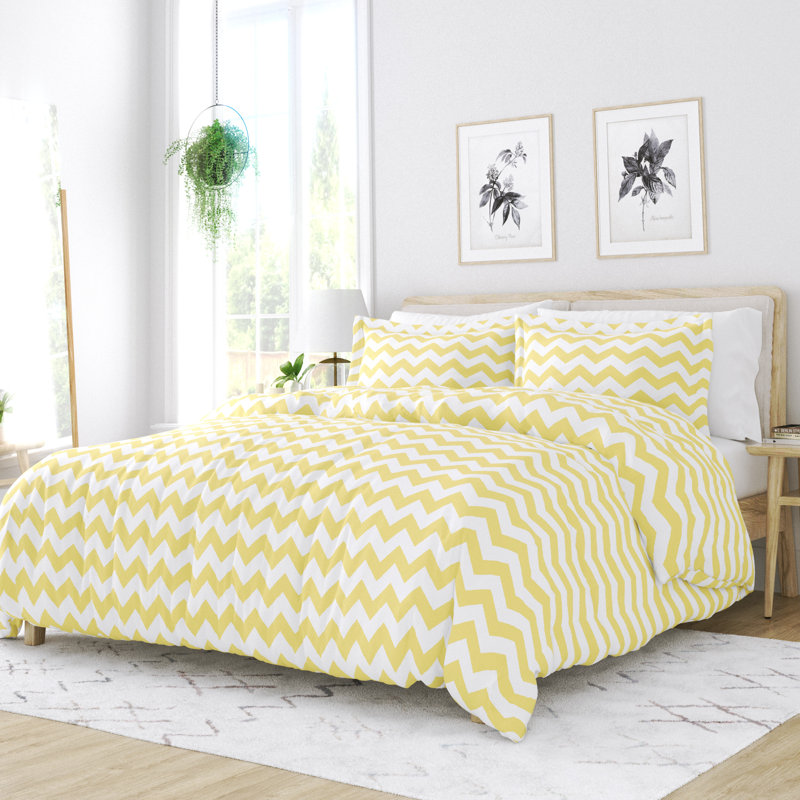 Queen Yellow and White Microfiber Geometric Duvet Cover Set