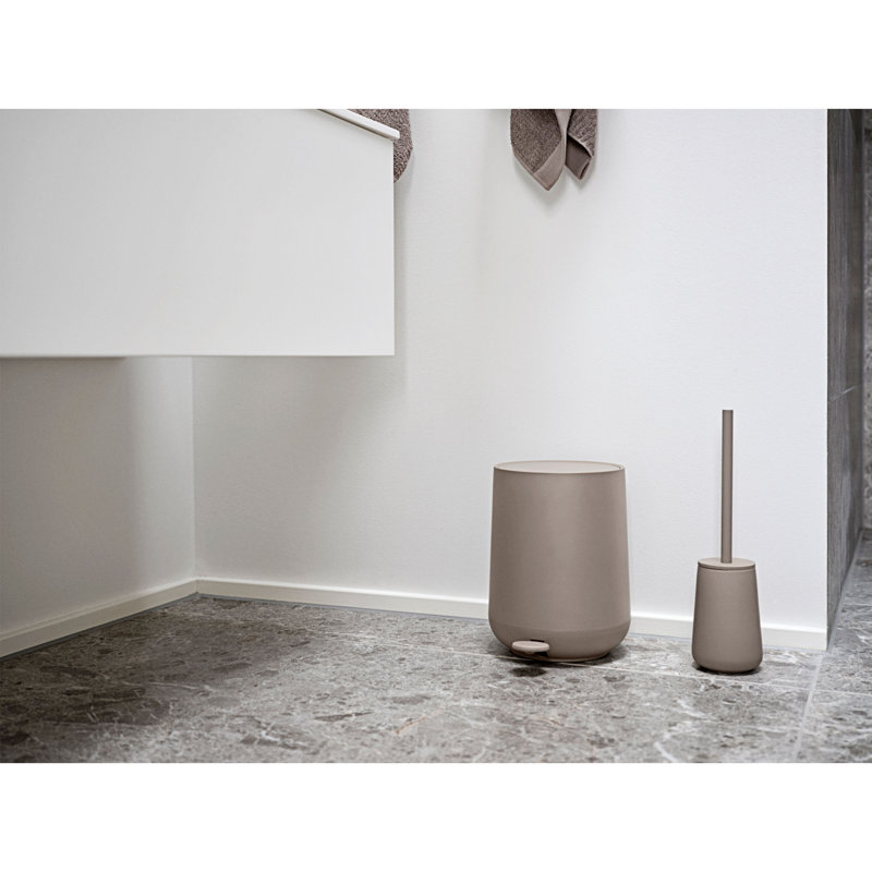 Gratton Plastic Step On Kitchen Trash Can, Taupe, 3 L