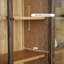 Vitrines en bois massif brun