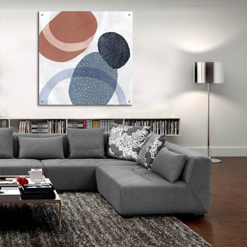 «In Orbit 2» par Emma Scarvey, art mural en verre acrylique, H 36 po x l 36 po