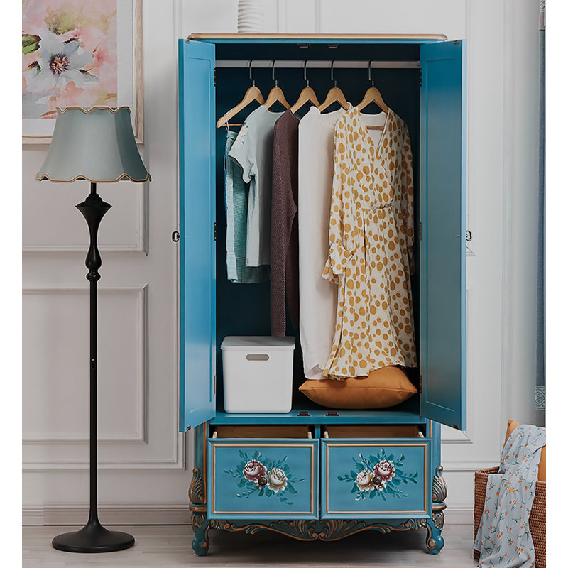 Garde-robe de style européen en bois massif peint rétro