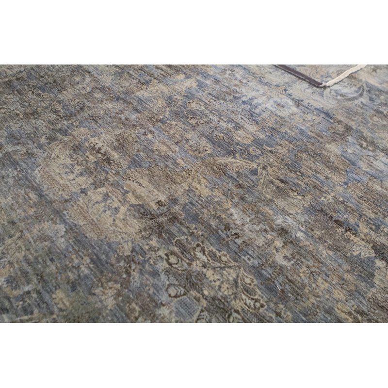 Pristine Damask Area Rug