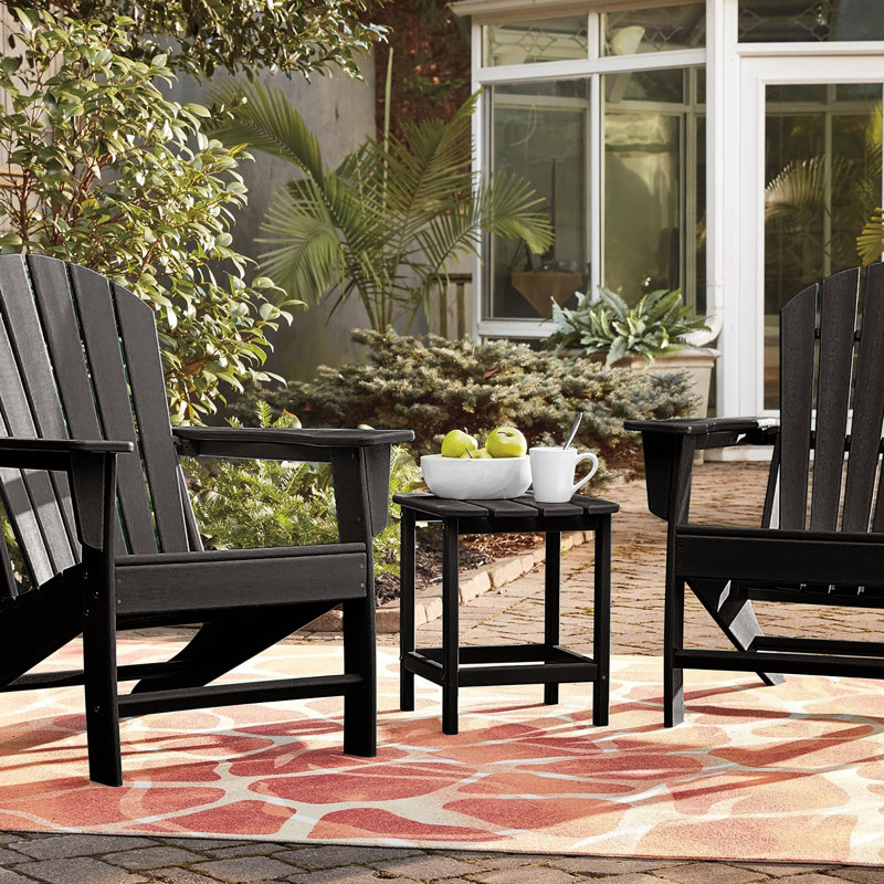 Table d'appoint en plastique Ambudkar Rosecliff, Noir