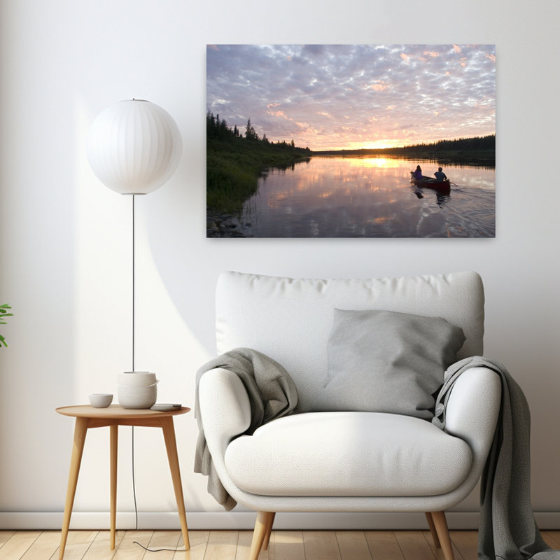 Silhouette de personnes faisant du canotage dans un lac au coucher du soleil, H 36 po x l 24 po