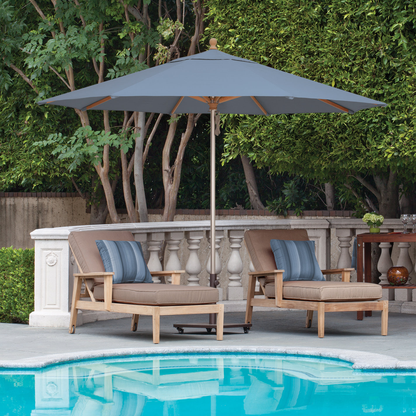 Darlington 11' Umbrella, Cast Ocean