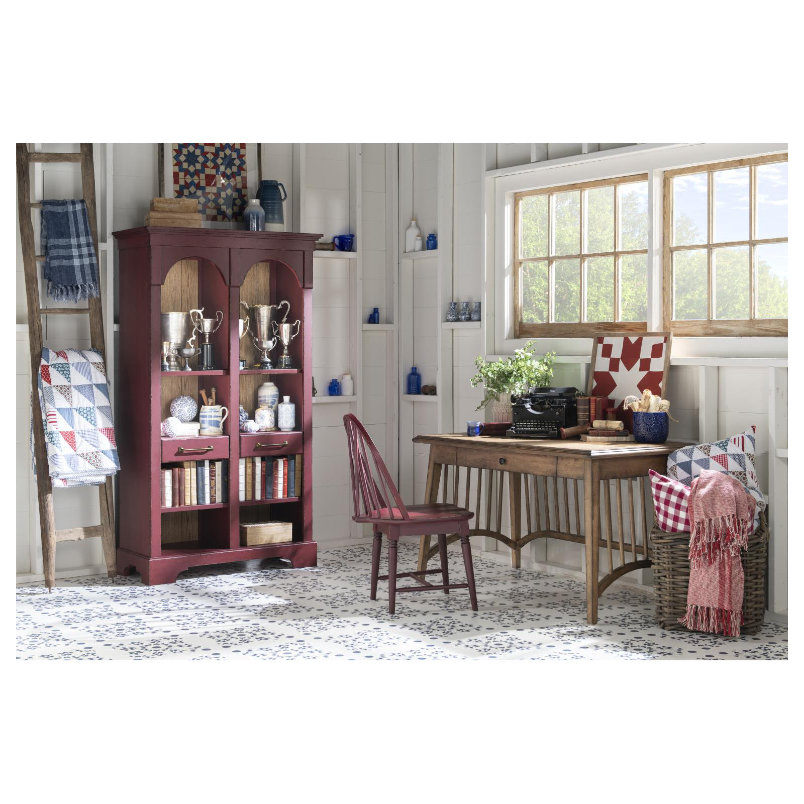 Country Living 1-Drawer Writing Desk
