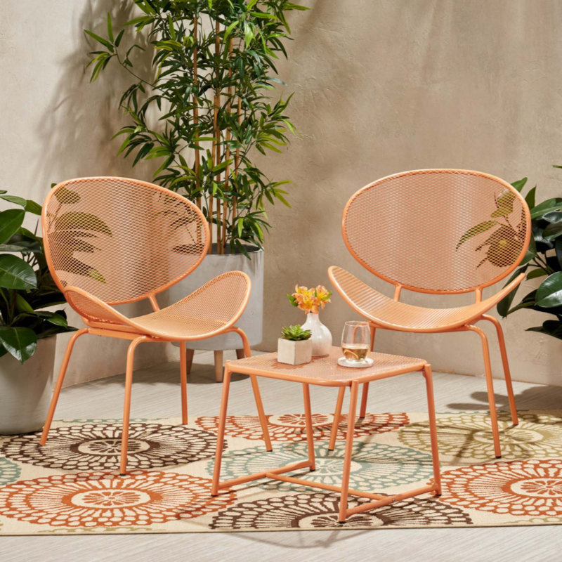 Ensemble de conversation moderne avec sièges en maille et coquille rétro pour une détente élégante sur le patio, Rose