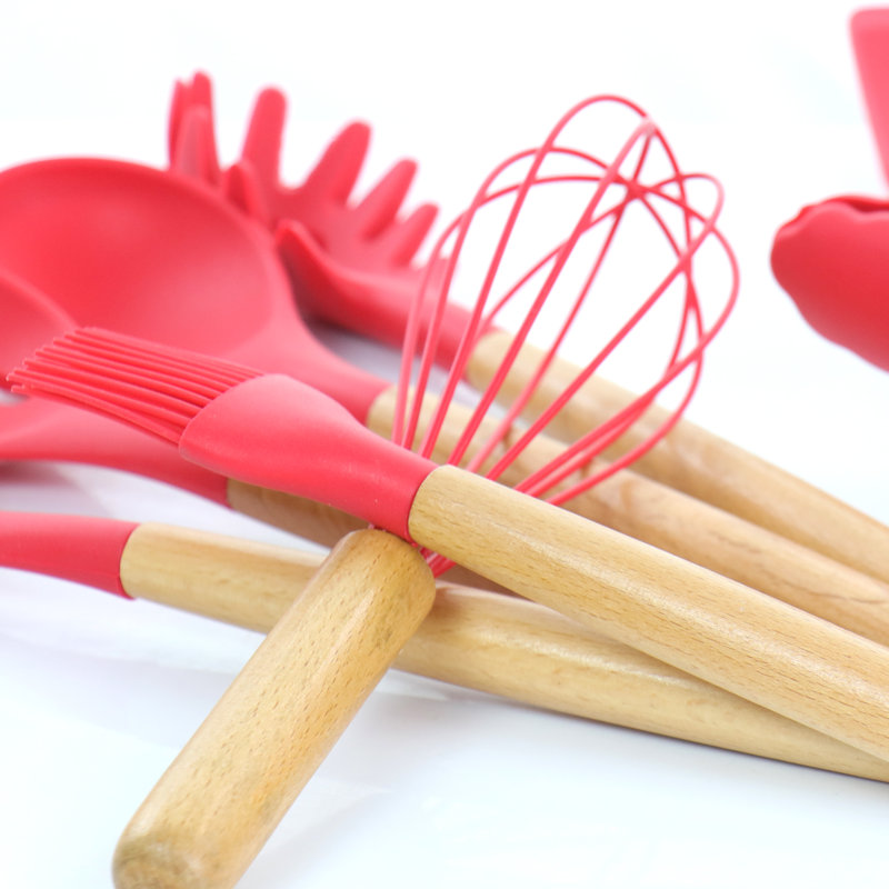Mega Chef, Red