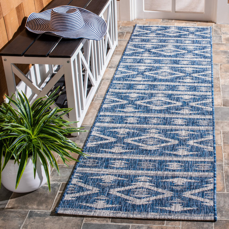Amarien Southwestern Indoor/Outdoor Area Rug