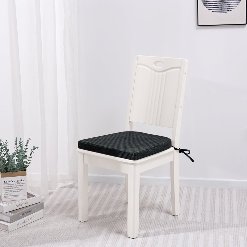 Indoor 1.5'' Dining Chair Chair Pad, Black Polyester Blend
