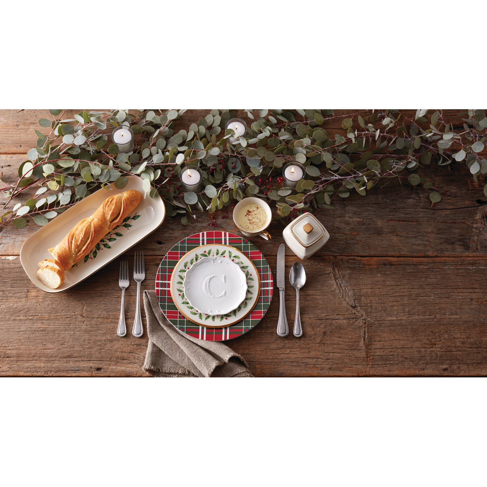 Holiday Porcelain Dinnerware Set
