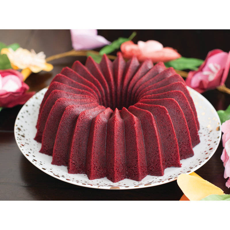 Nordic Ware Non-Stick Round Brilliance Bundt Cake Pan