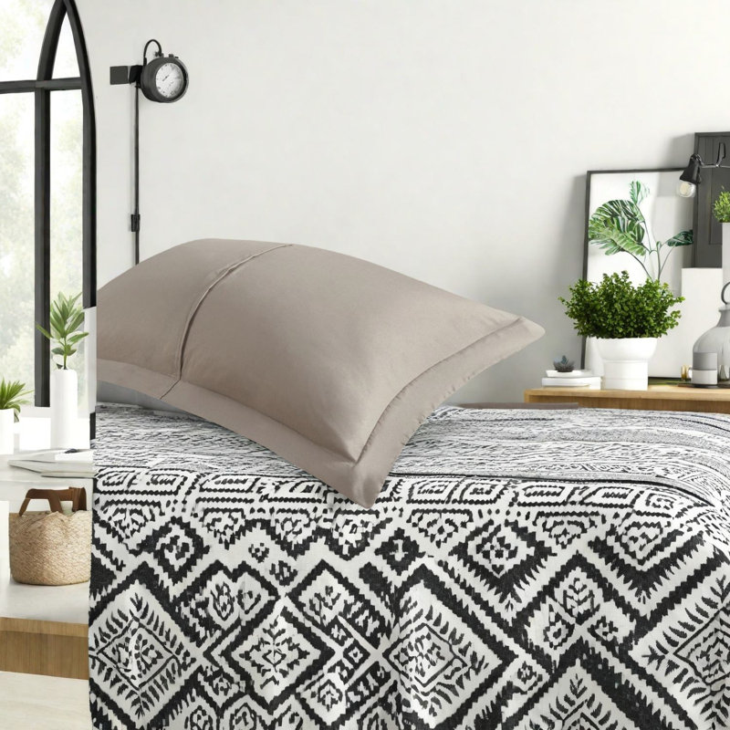 Ensembles de literie taupe moderne, polyester très grand confort Charmeuse